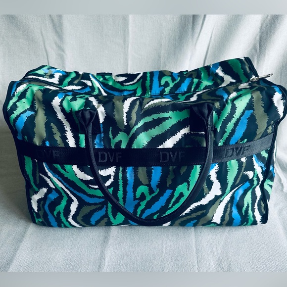 Diane von Furstenberg Disco Zebra Print XL Weekender Bag - Picture 7 of 10